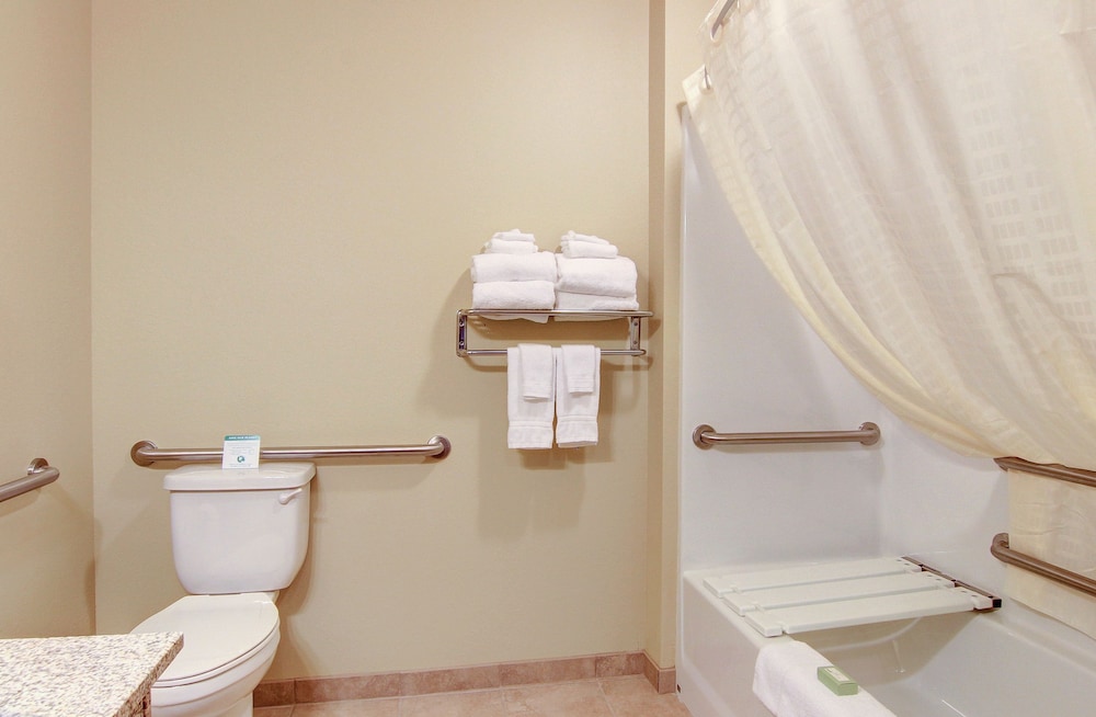 Cobblestone Inn & Suites Steele - photo 18