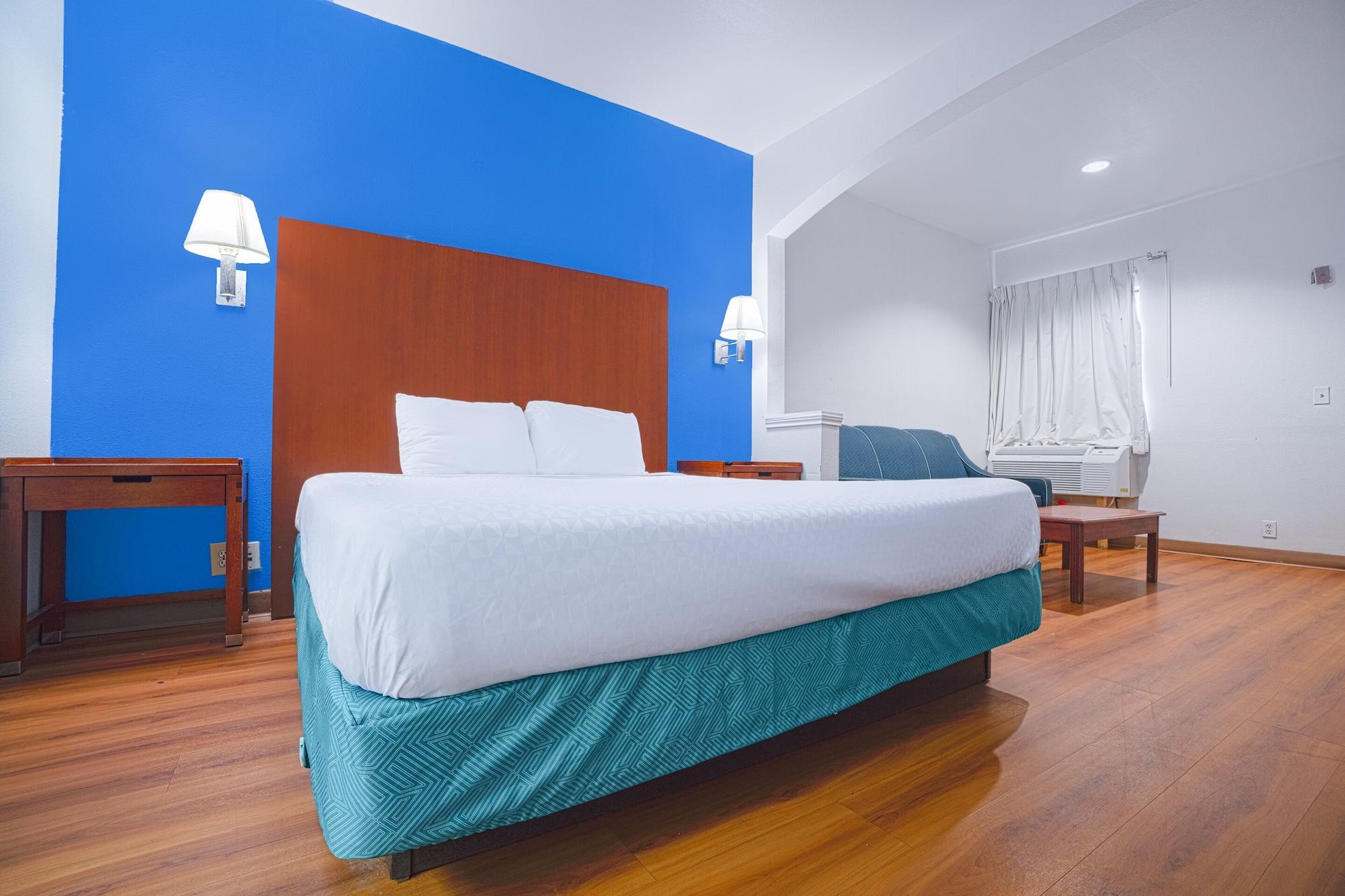 Motel 6 Galveston Seawall - photo 25