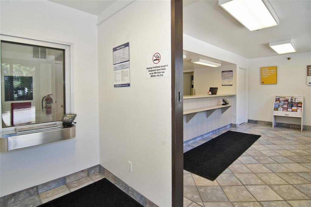 Motel 6 Roseville MN Minneapolis North - photo 13