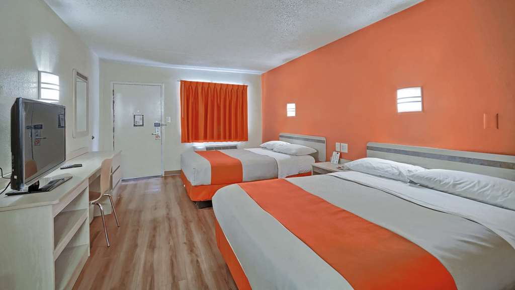 Motel 6 Maple Shade Township NJ Philadelphia Mt Laurel - photo 6