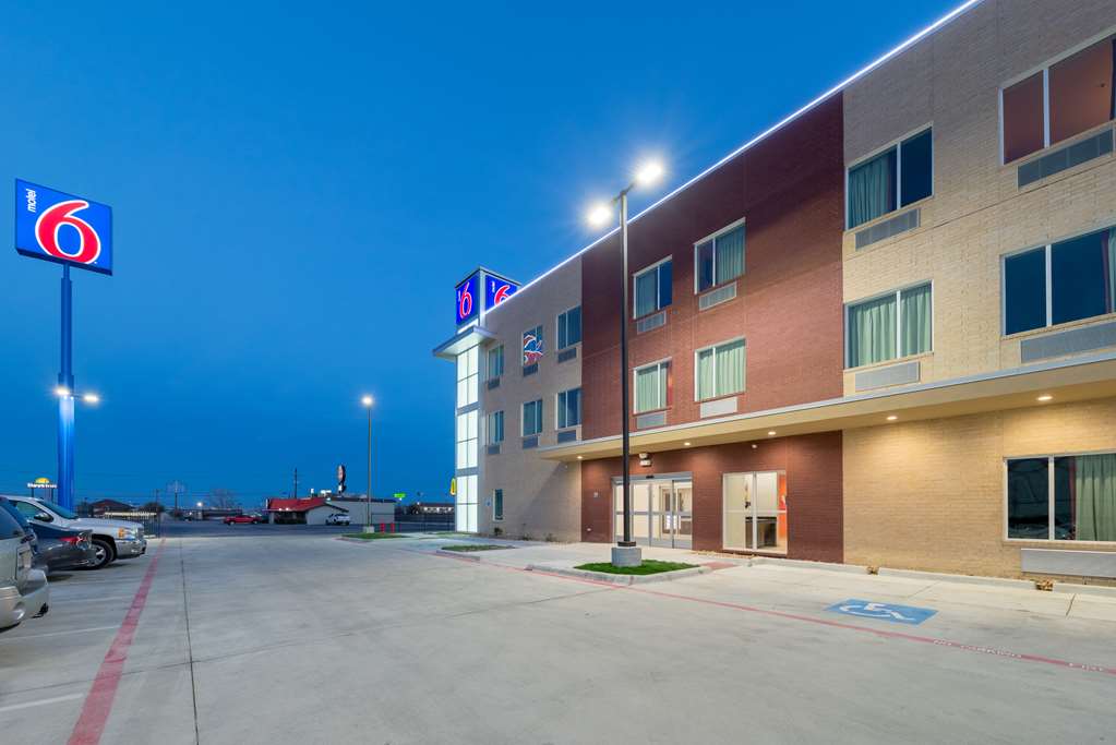 Motel 6 Fort Worth TX North Saginaw - photo 8