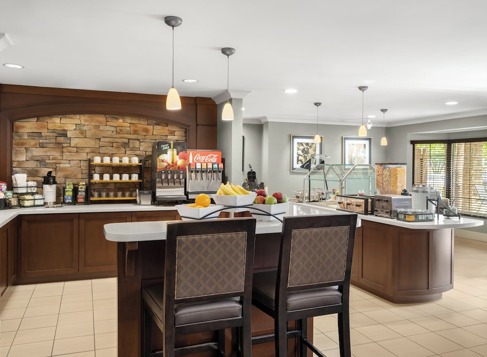 Staybridge Suites Indianapolis Airport by IHG - photo 86