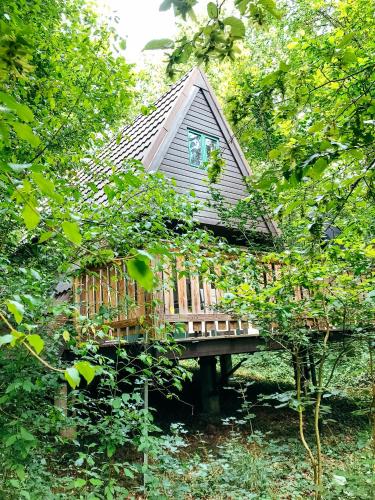 Boshuisje 145 met privébalkon Durbuy in Durbuy, Belgium