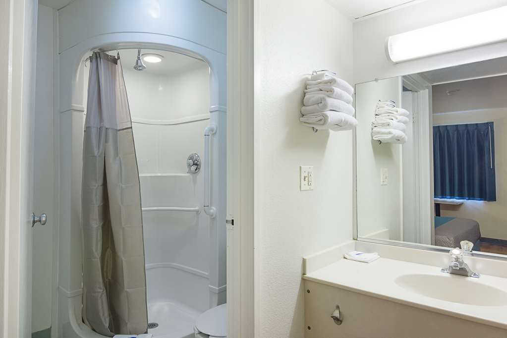 Motel 6 Fredericksburg VA North - photo 16