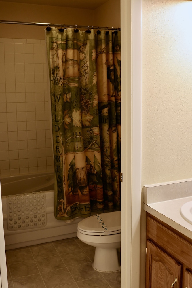 Rocky Mountain Lodge - photo 15