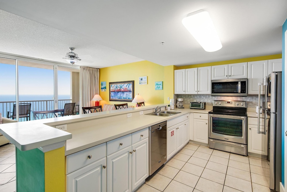 Majestic Beach Towers 1 2013 - photo 8