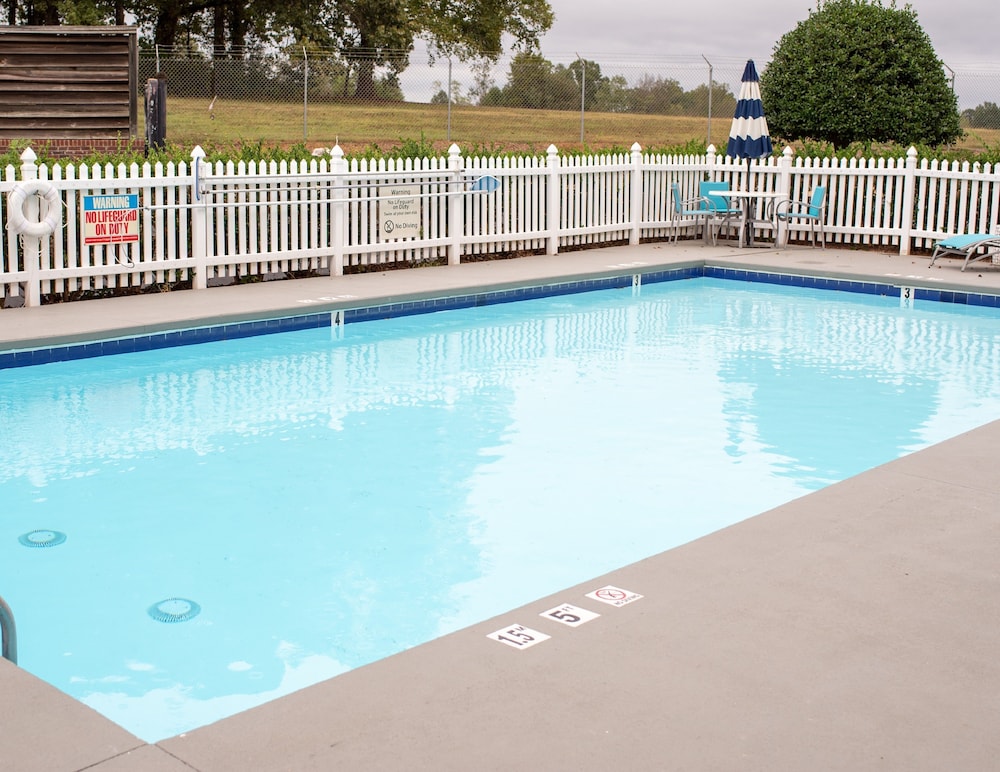 Holiday Inn Express Hotel & Suites Conover by IHG - photo 19
