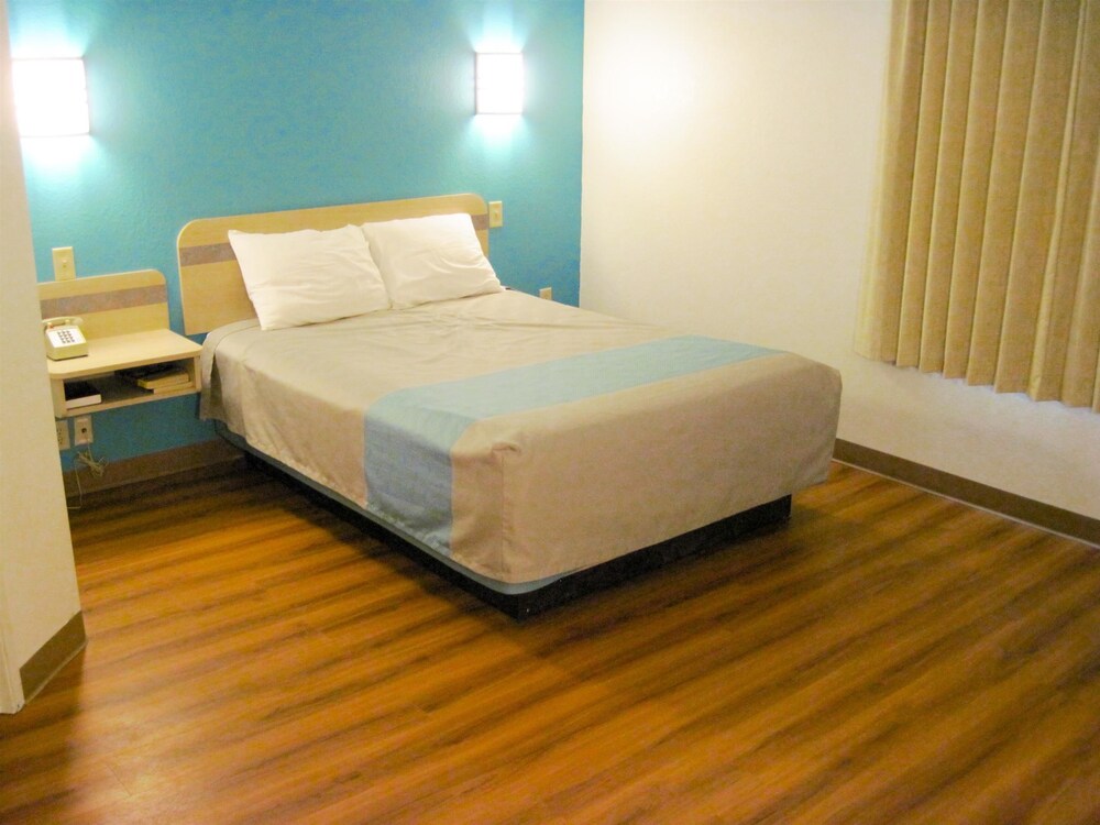 Motel 6 Avoca IA - photo 6
