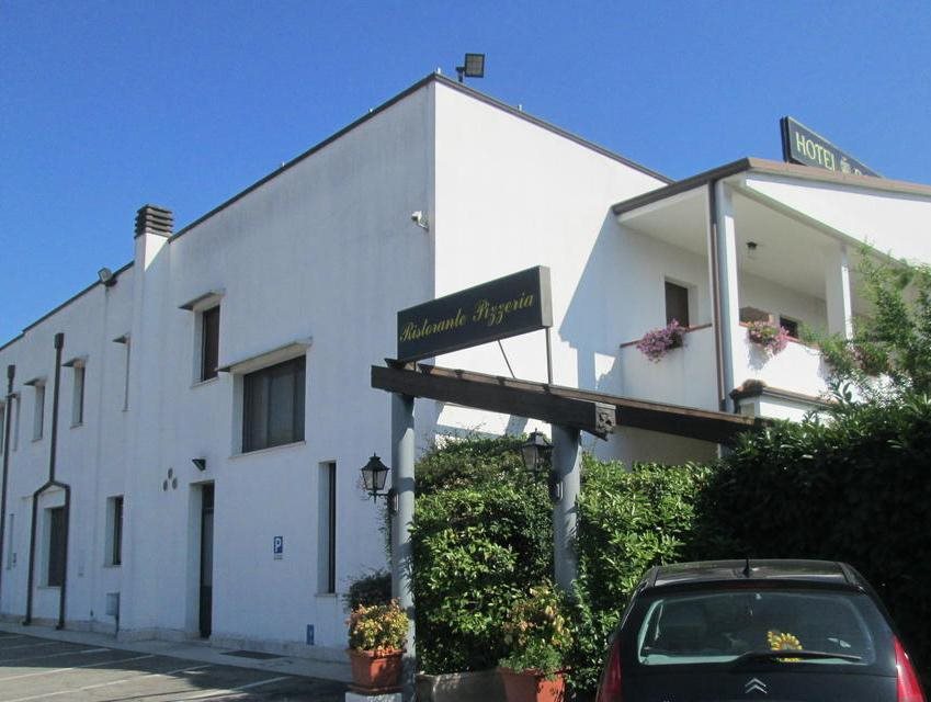 Hotel Doria — hotel in Ostiglia