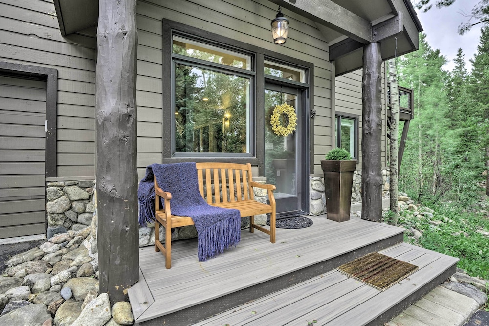 Upscale Home with Hot Tub 3 Mi to Breck Ski Resort - photo 19