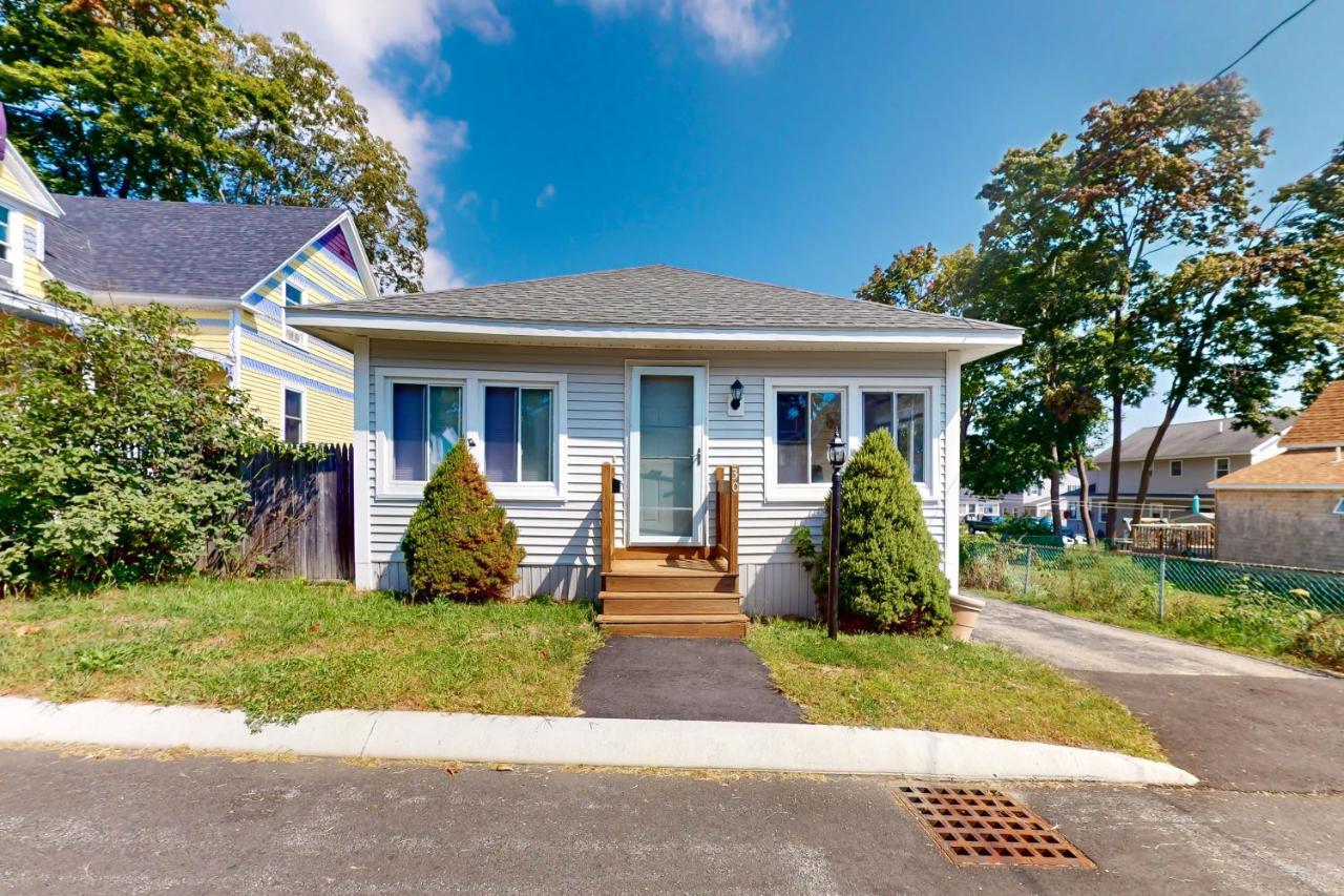 Cabin at the Beach — 4-Star Luxury Hotel in Old Orchard Beach, United States