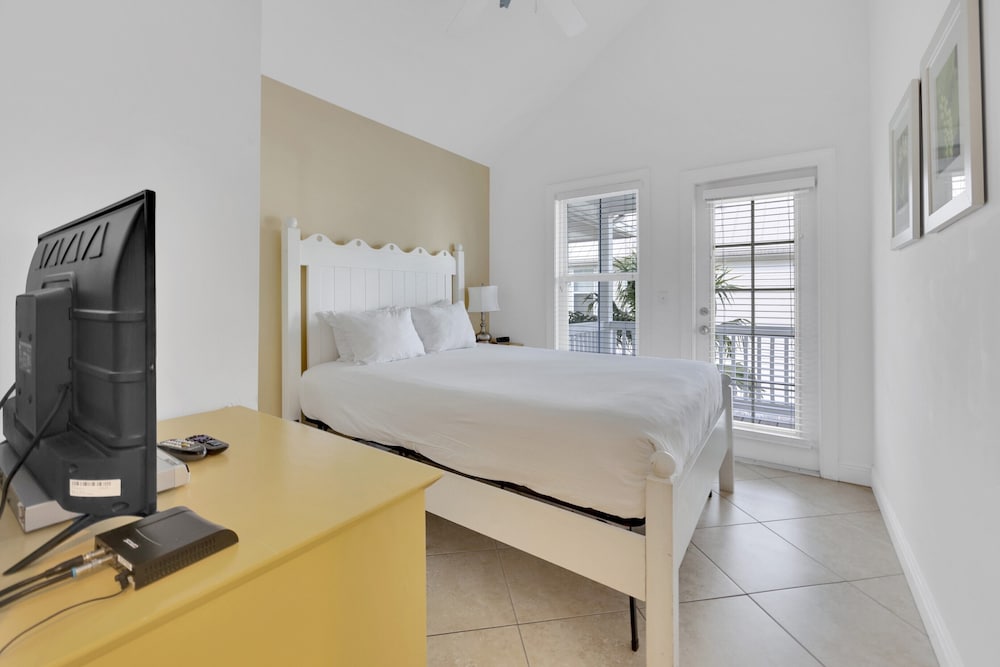 Coral Lagoon Resort Villas & Marina by KeysCaribbean - photo 20