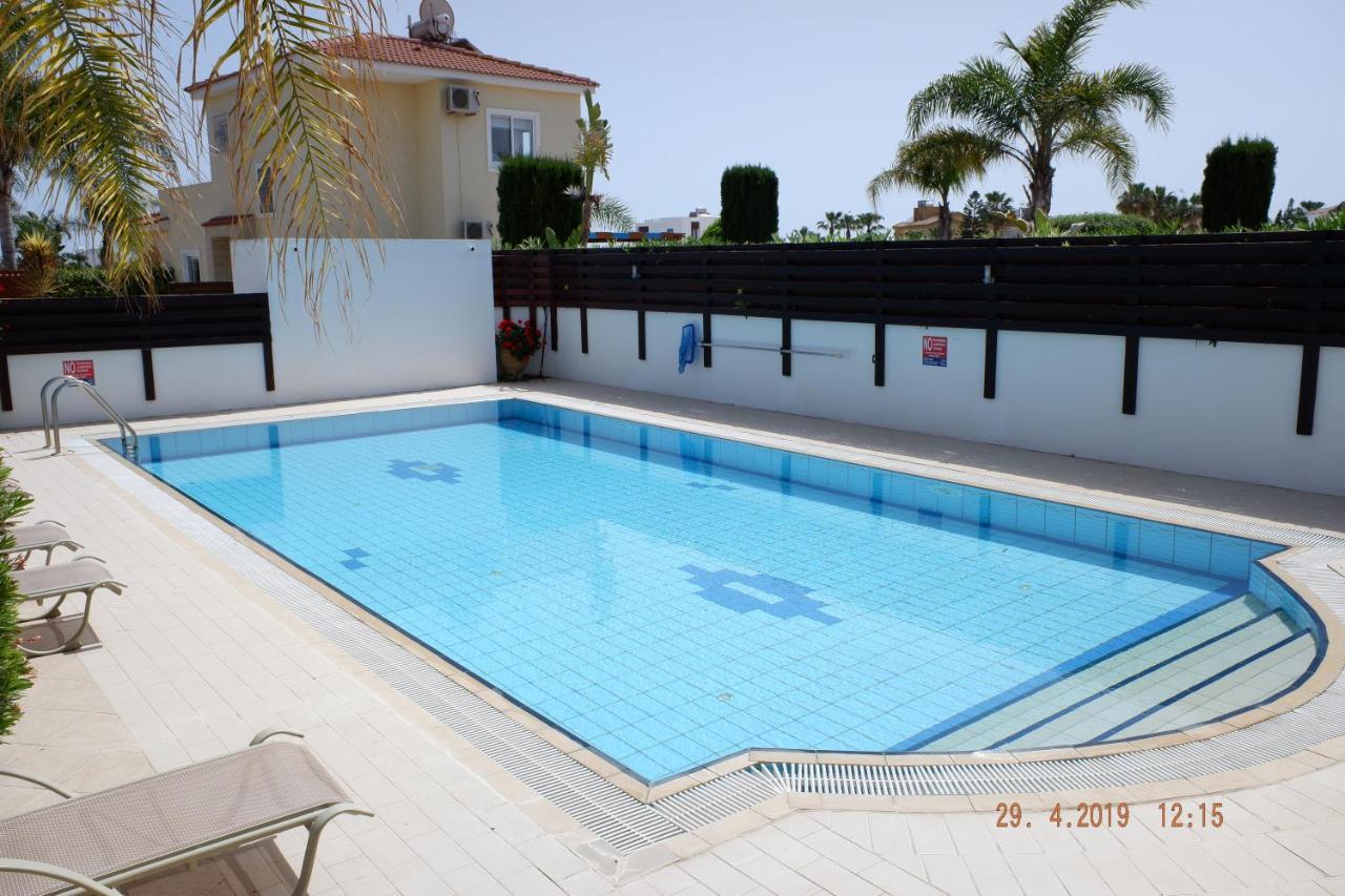 Sunset Villa Private Complex Heated Pool
