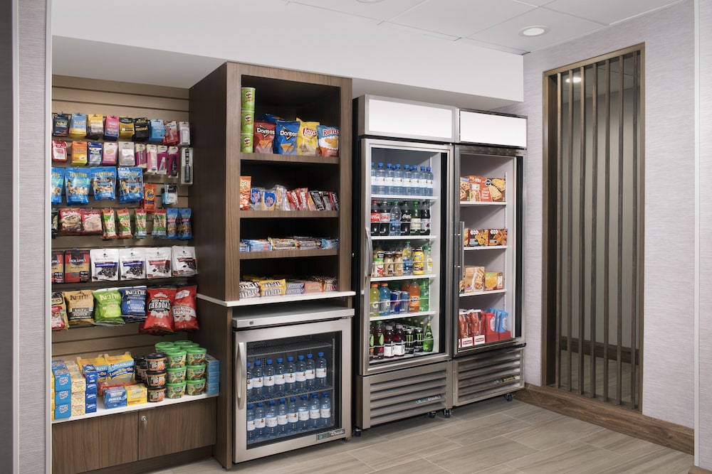 Holiday Inn Express & Suites Baltimore BWI Airport North by IHG - photo 17