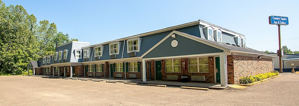 Country Squire Inn & Suites - photo 38