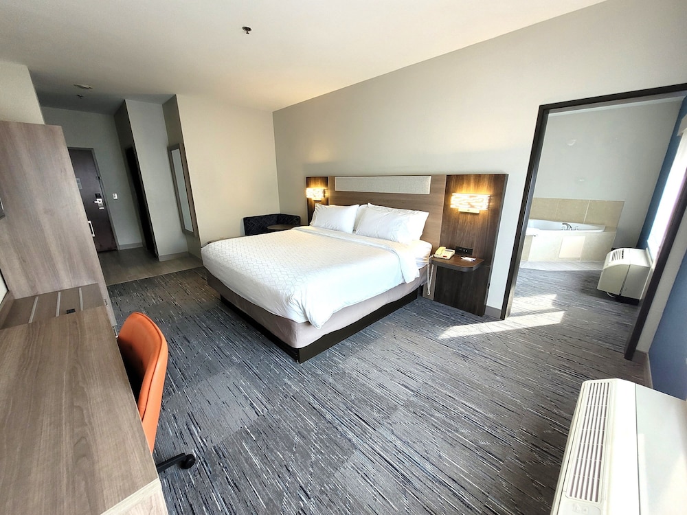 Holiday Inn Express & Suites Guthrie North Edmond by IHG - photo 21