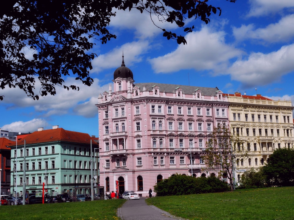 Hotel Opera — 4-Star Luxury Hotel in Prague, Czech Republic
