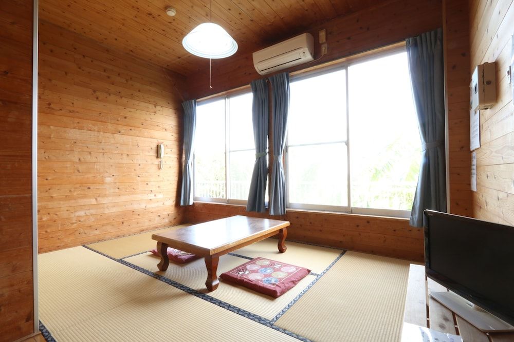Minsyuku Kanegahama — hotel in Hyuga