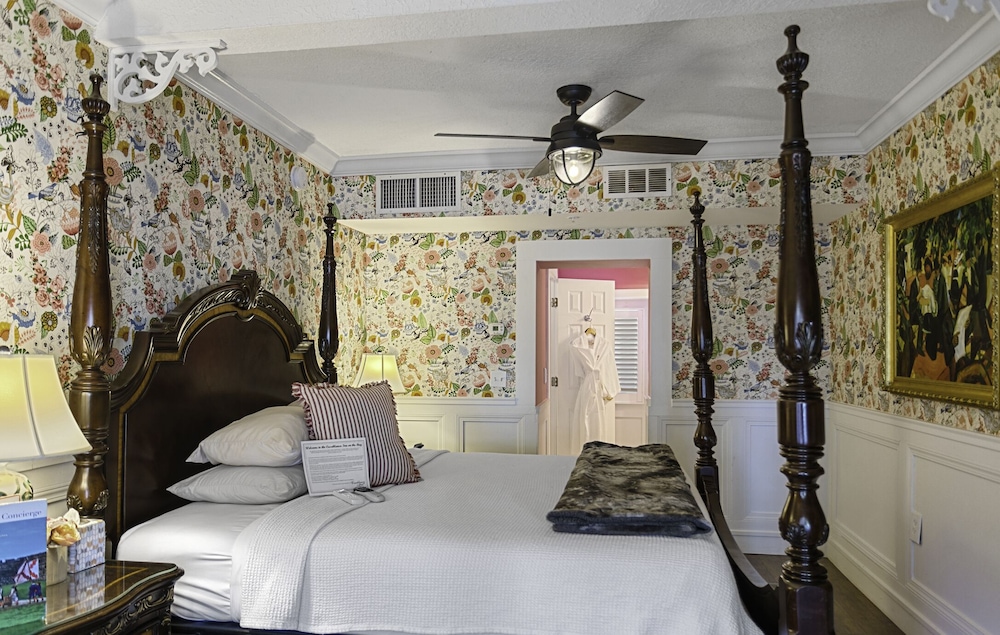 Casablanca Inn on the Bay - photo 20