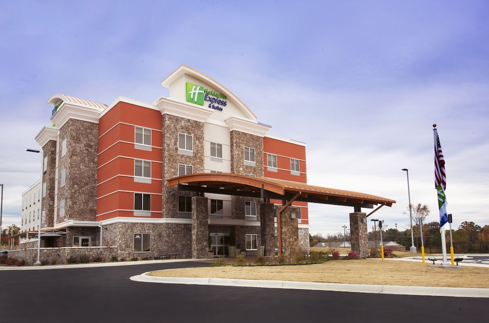 Holiday Inn Express & Suites Hot Springs by IHG in Hot Springs, United States