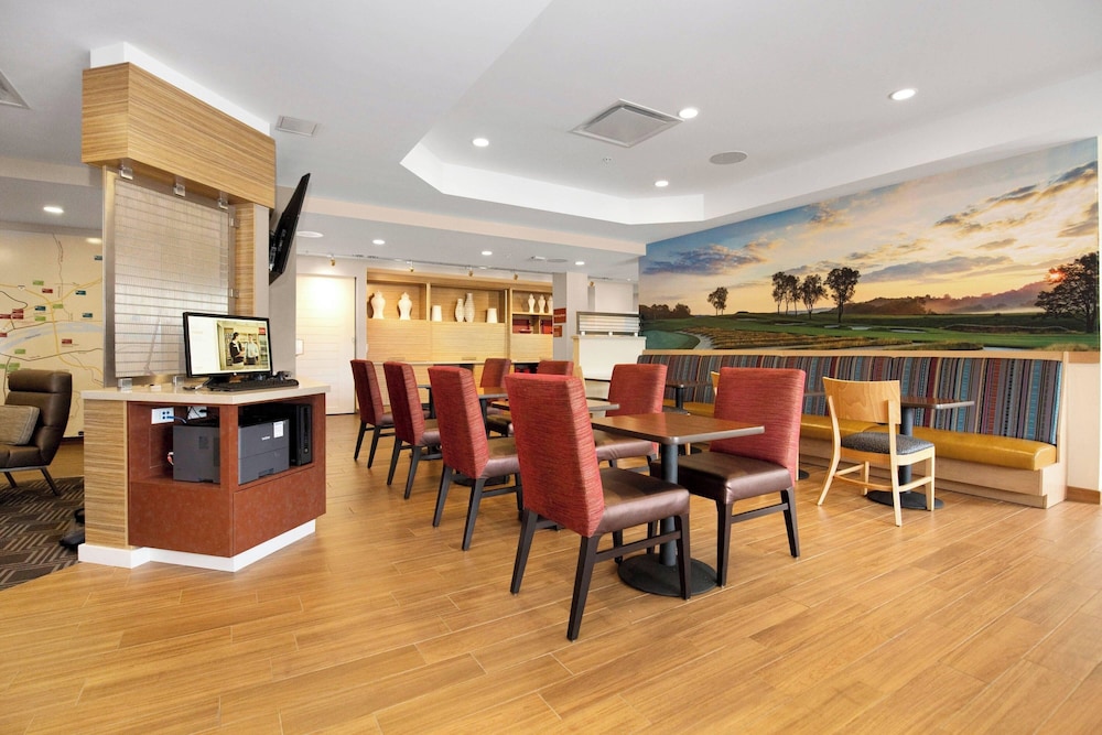 TownePlace Suites by Marriott Pittsburgh Harmarville - photo 20