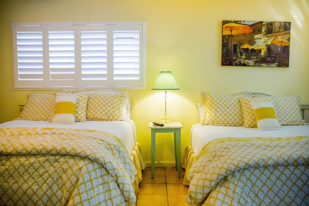 Leucadia Beach Inn - photo 12