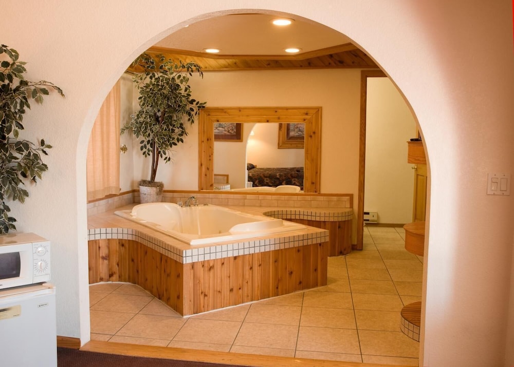 North Country Inn & Suites - photo 24