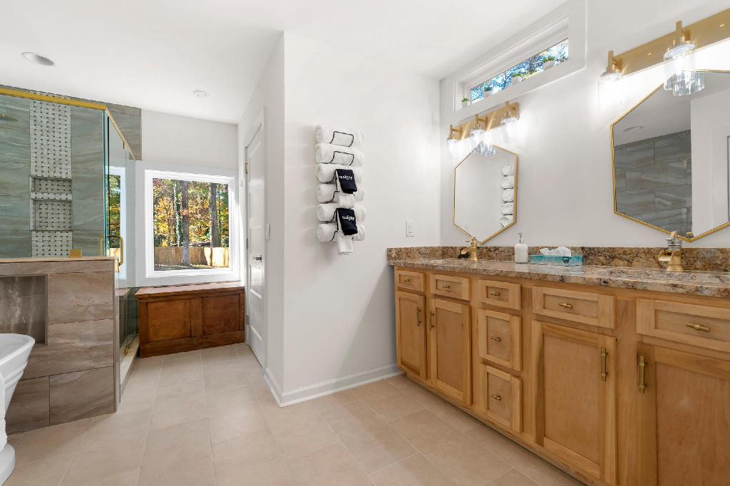 Gorgeous EST Mercedes Stdm 10 min Patio Slps 10 - photo 17