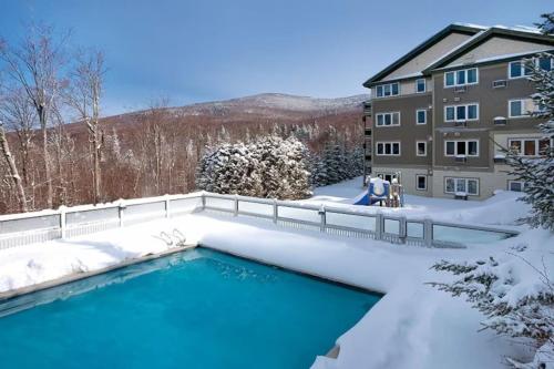 Beautiful Hotel In Vermont Smugglers Notch 2bd Near Disc Golf Center — Jeffersonville
