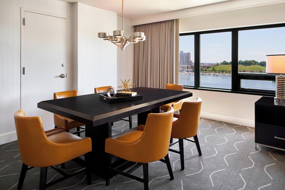 Renaissance Baltimore Harborplace Hotel - photo 22
