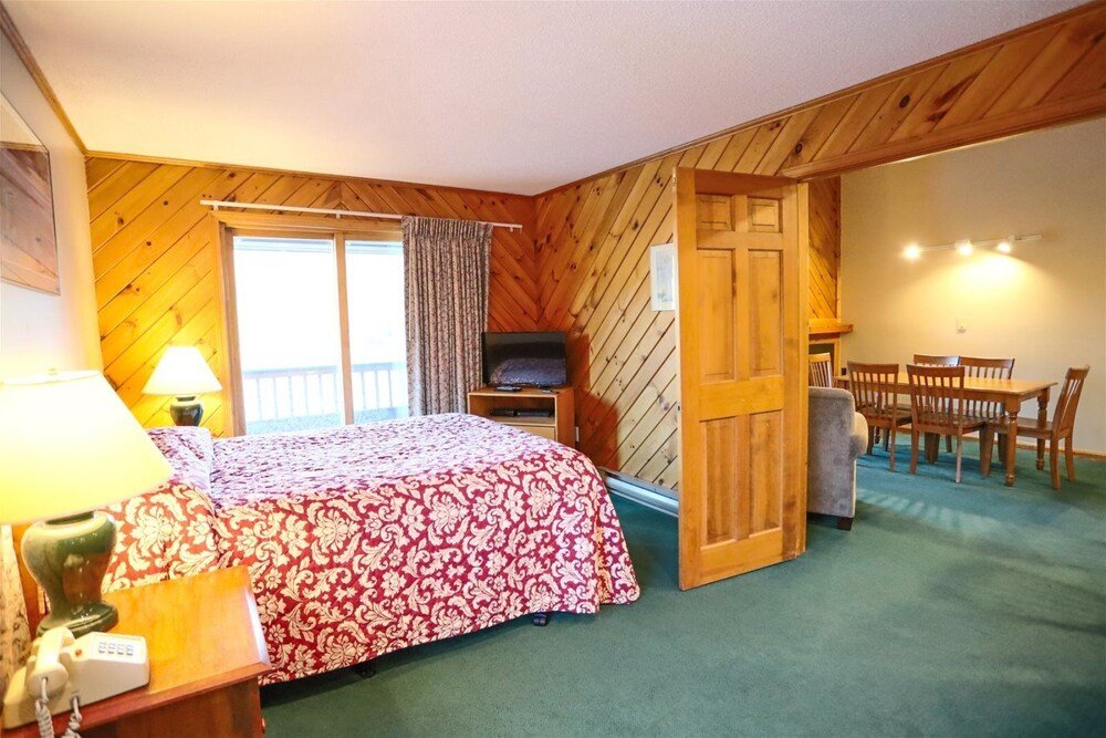 Deer Park Resort - photo 4