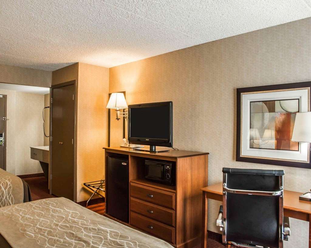 Quality Inn Springboro West - photo 6