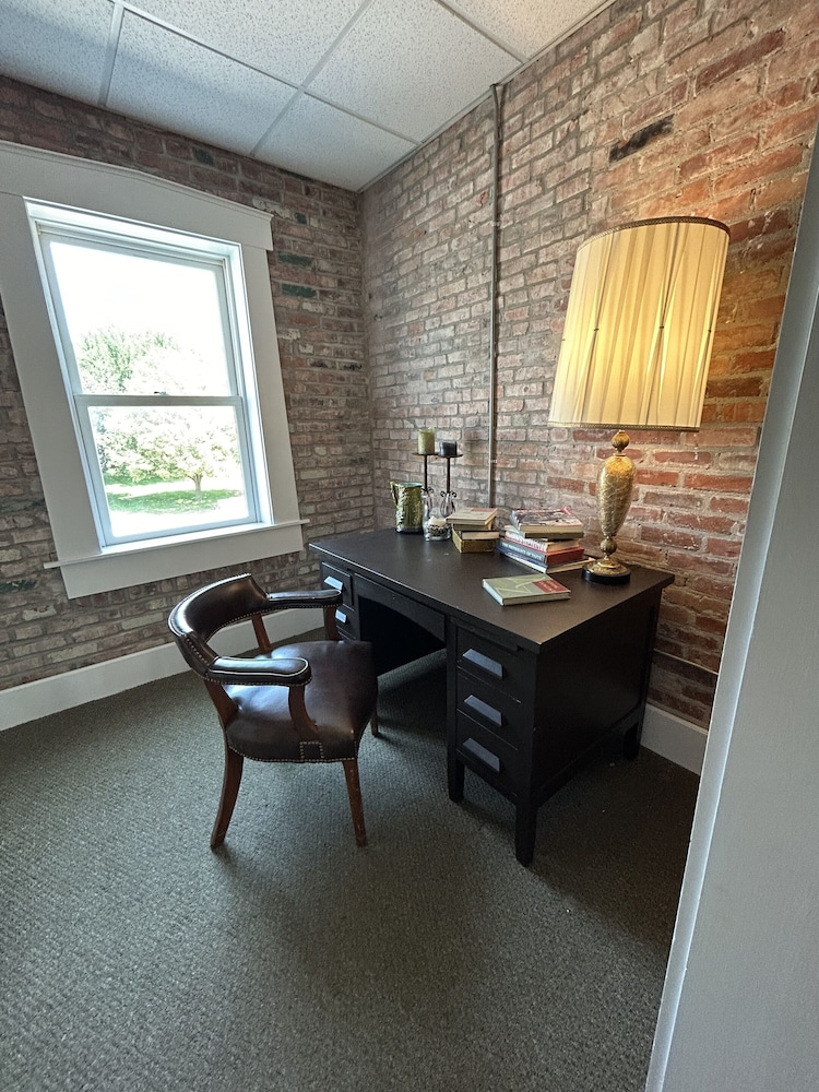 William Watson Hotel - photo 40