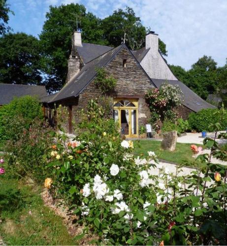 Chambre d’hôtes Saint Jacob Relais de Chasse du XVIII Siècle — La Gacilly — photo 4