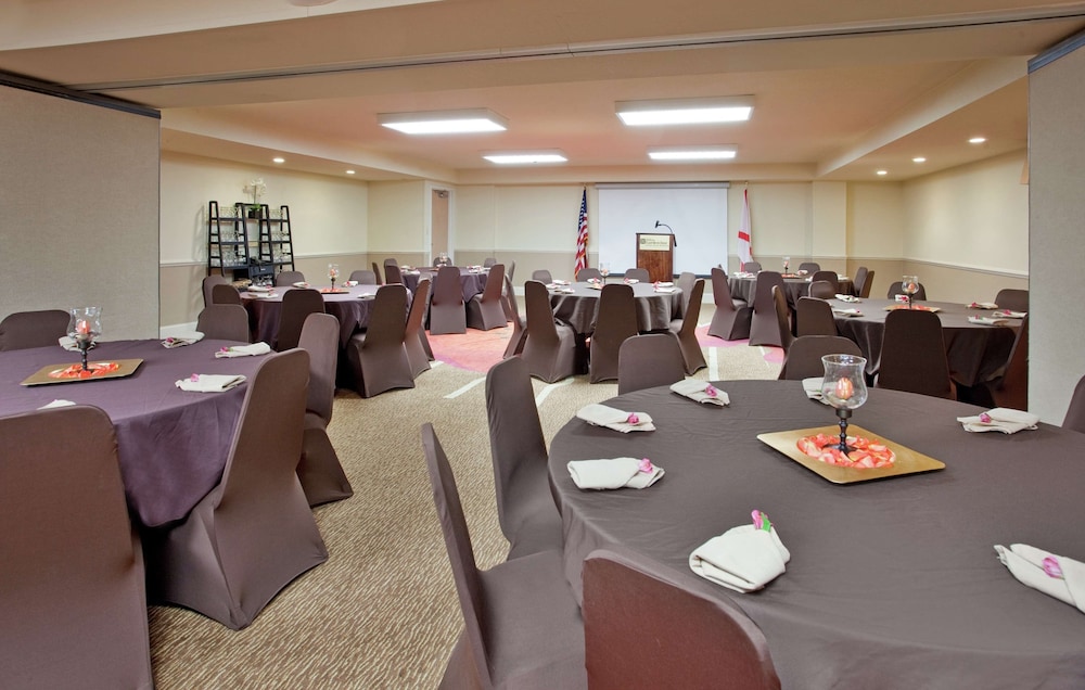 Hilton Garden Inn Orange Beach Beachfront - photo 94