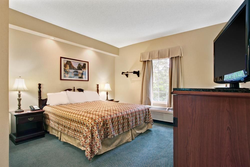 Knights Inn Jackson North Ridgeland - photo 13
