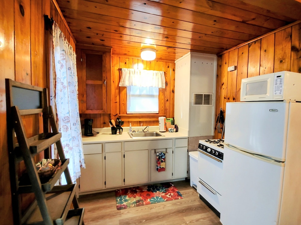 Edgewater Resort Cottage #1 - photo 62