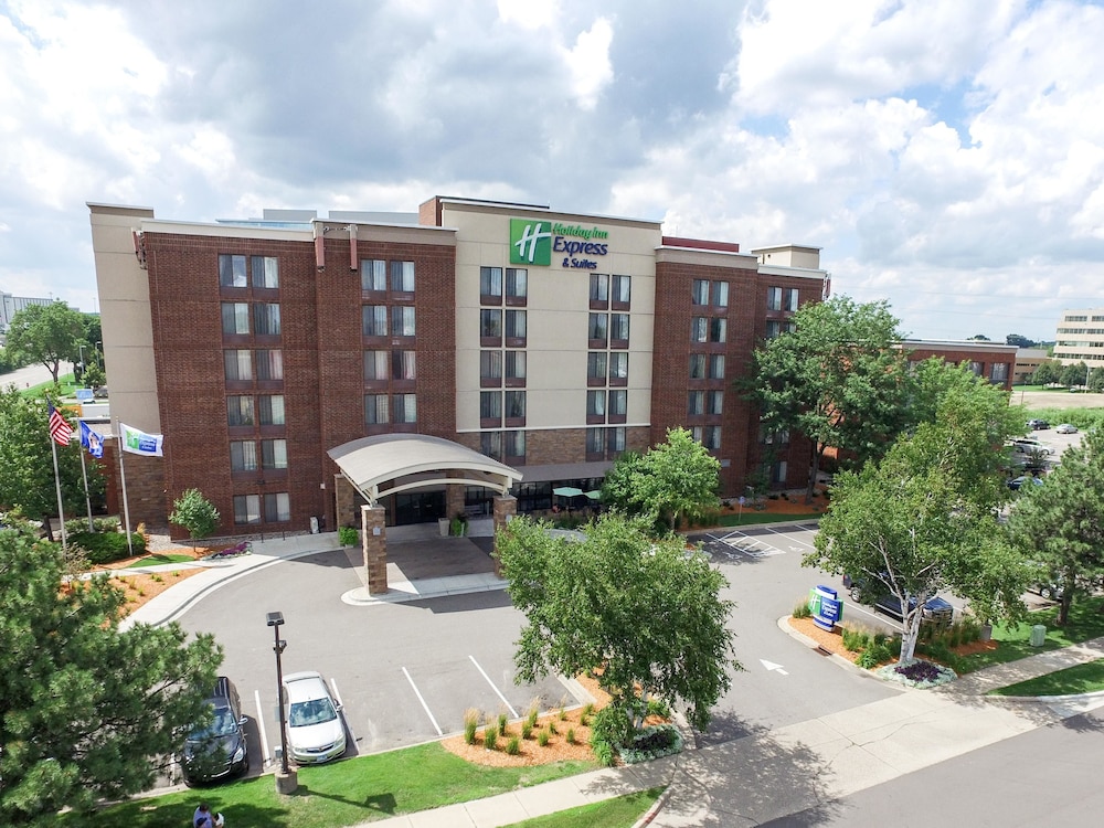 Holiday Inn Express & Suites Bloomington MPLS Arpt Area W by IHG - photo 48