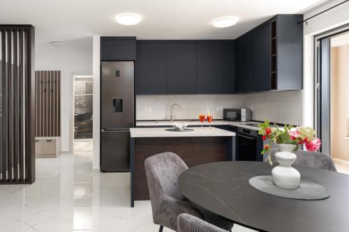 Aprtman Bela Tar — 4-Star Luxury Hotel in Tar, Croatia