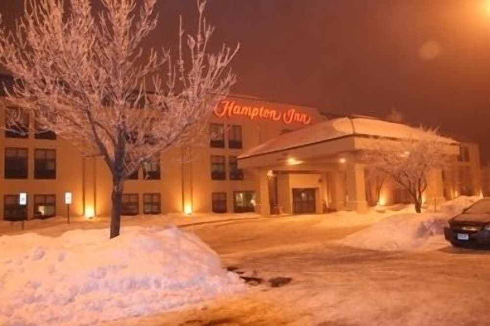 Hampton Inn Sioux Falls - photo 41