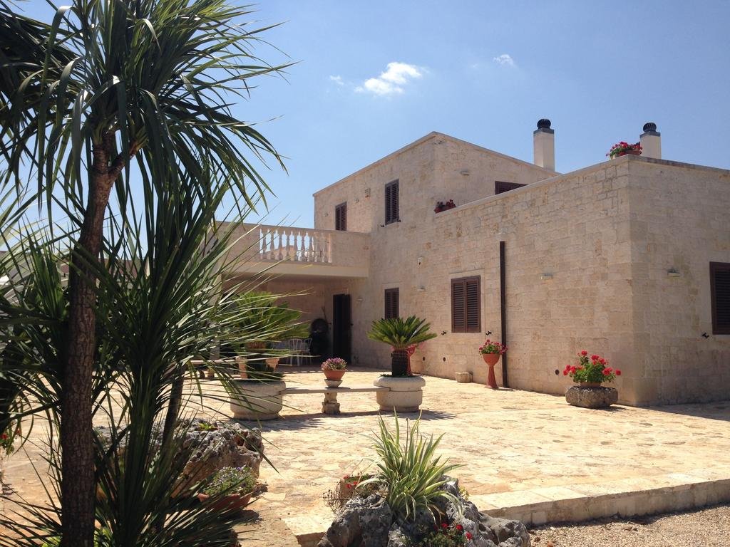 B&B Villa Grassi — 4-Star Luxury Hotel in Alberobello, Italy