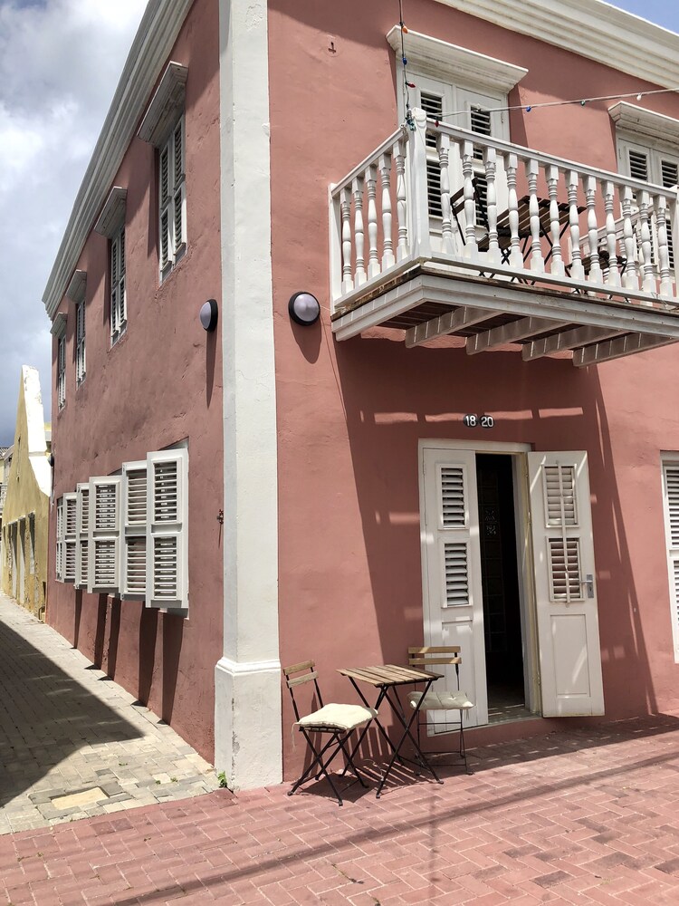 Perfect Vibes in Willemstad, CURAÇAO
