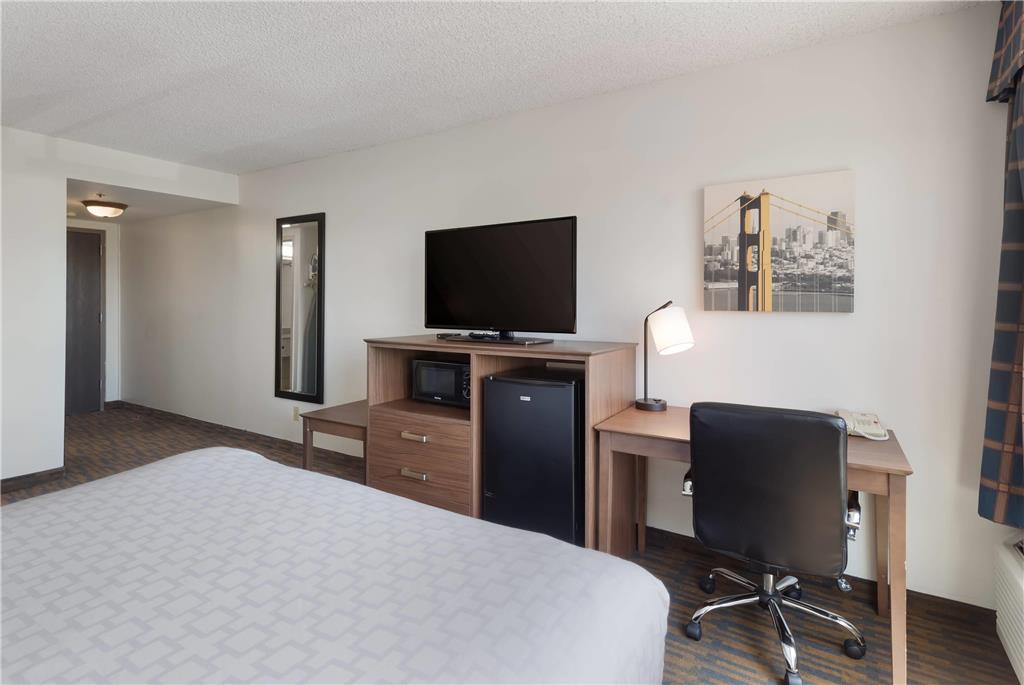 Clarion Hotel Concord Walnut Creek - photo 26