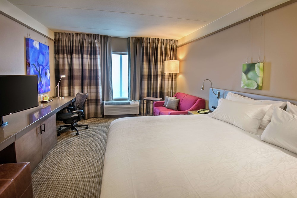 Hilton Garden Inn Pittsburgh Airport South Robinson Mall - photo 9