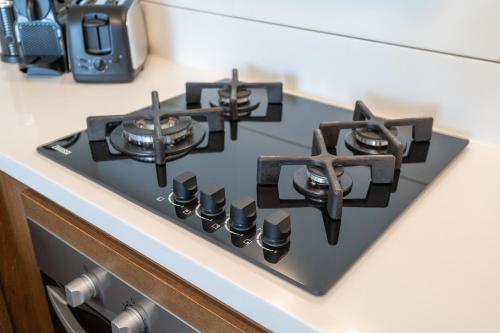 Elegant 1br in Zaya Hameni — 4-Star Luxury Hotel in Dubai, United Arab Emirates