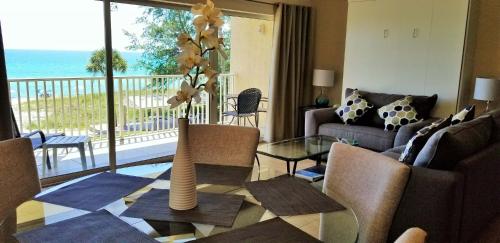 Beach and sunset view from your balcony — 4-Star Luxury Hotel in Longboat Key, United States
