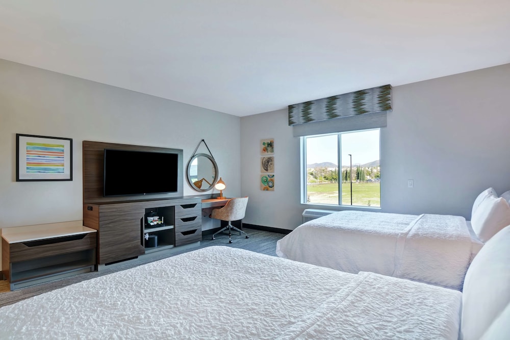 Hampton Inn Chula Vista Eastlake - photo 10