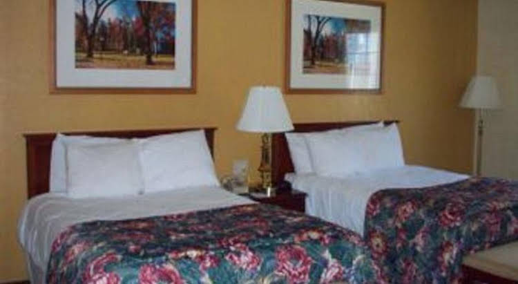 Howard Johnson By Wyndham Atlantic City Egg Harbor - photo 30