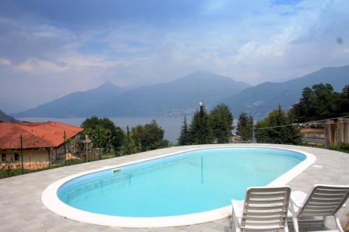 Oleandro Balcony 5 Menaggio by LoveComo — 4-Star Luxury Hotel in Menaggio, Italy