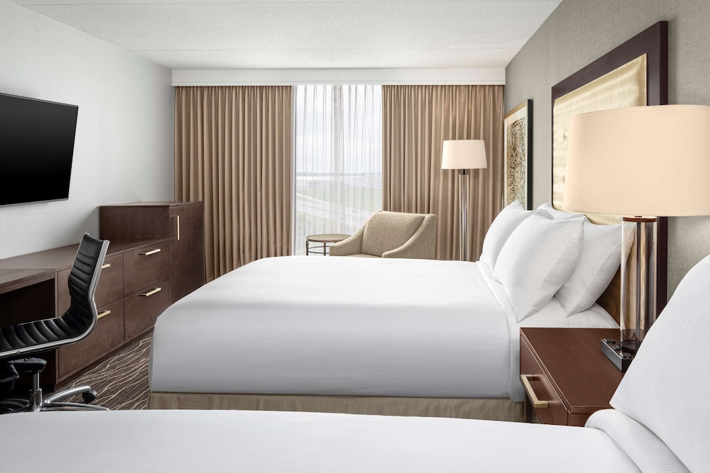 Hilton Kansas City Airport - photo 6